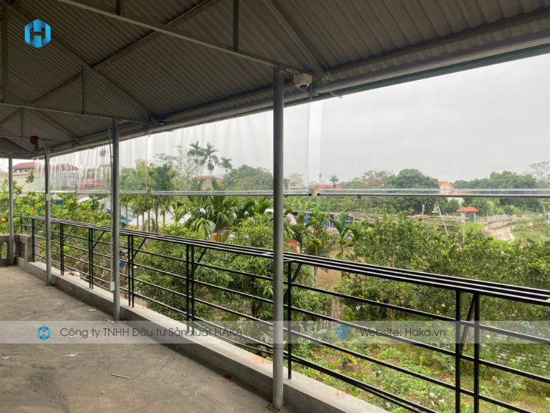 HAKA Door chuyên cung cấp lắp đặt rèm cuốn nhựa trong suốt giá cạnh tranh