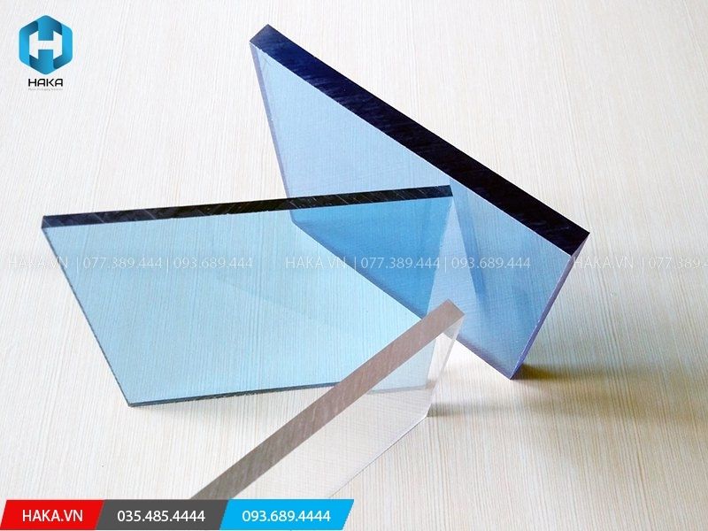 tấm nhựa polycarbonate đặc ruột
