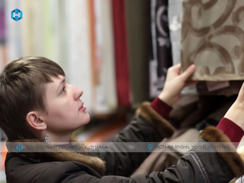 nên sử dụng rèm vải hay rèm cầu vồng