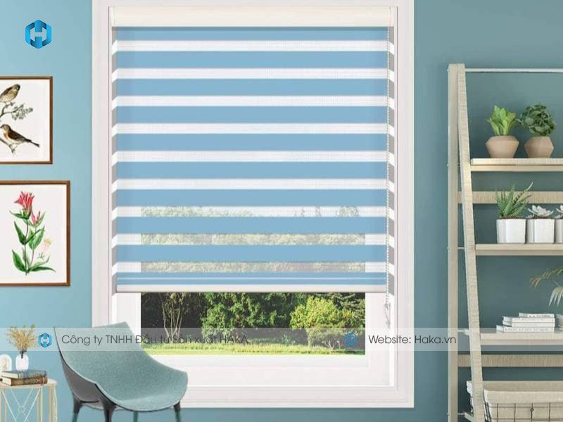 rèm cầu vồng màu xanh dương cho người mệnh thủy