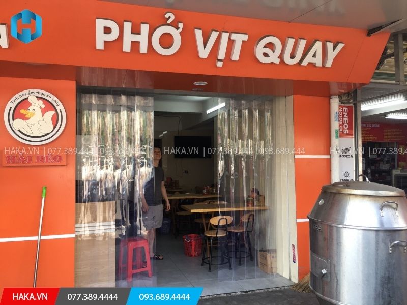 rem-nhua-chan-dieu-hoa-xep-gon-tai-quan-an rèm nhựa chắn điều hòa xếp gọn tại quán ăn