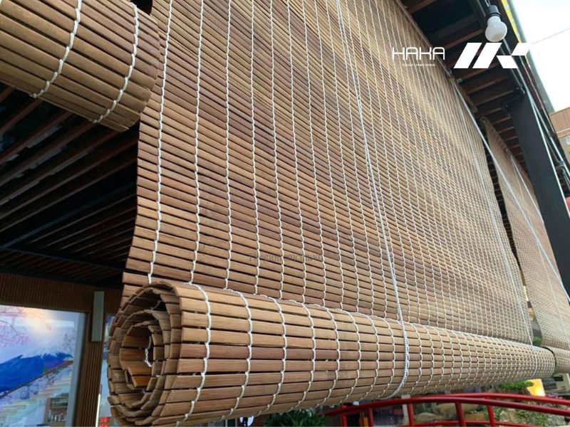rèm tre trúc chống nắng ngoài trời