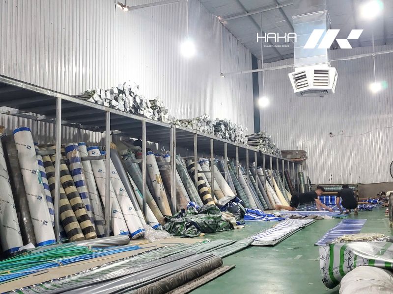 xưởng che nắng ban công tự cuốn HAKA