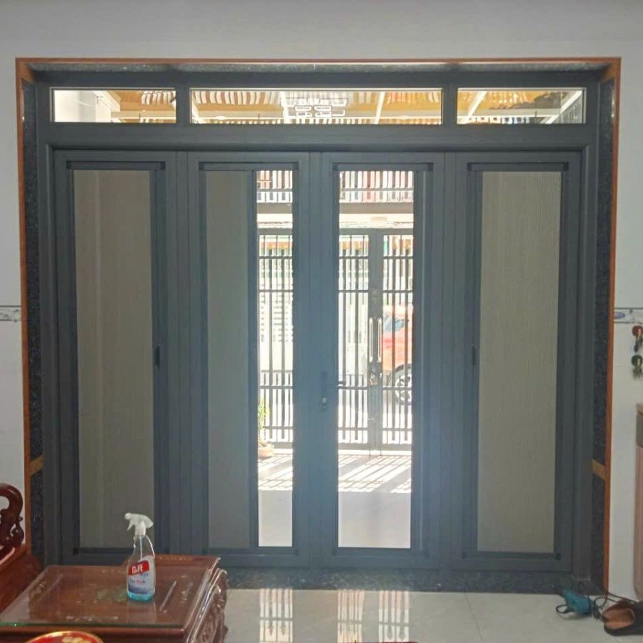 Rèm tổ ong gắn Cửa đi và cửa ban công hướng Tây Rèm tổ ong gắn Cửa đi và cửa ban công hướng Tây