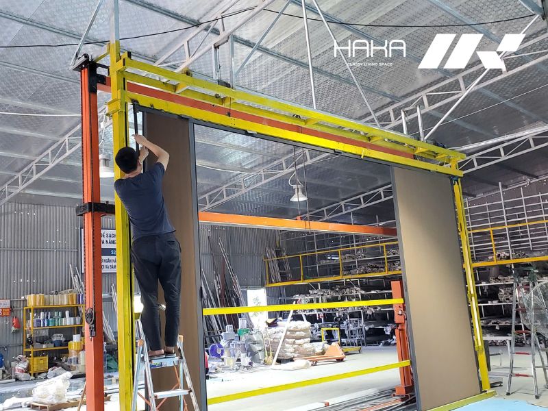 báo giá rèm tổ ong vách ngăn phòng thờ với phòng khách haka